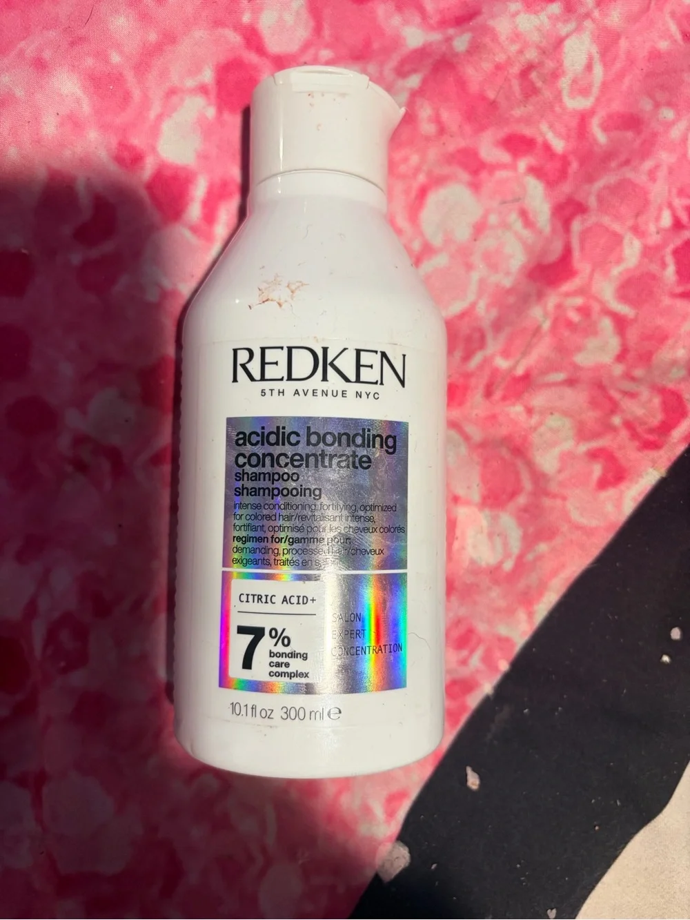 Redken Acidic Bonding Concentrate Shampoo & Free beauty Gift Bag 🎁